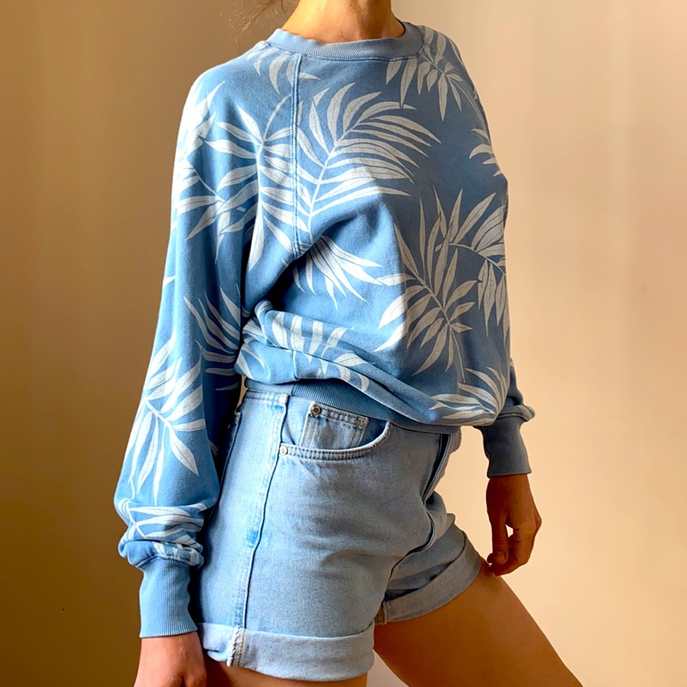Crewneck Pullover